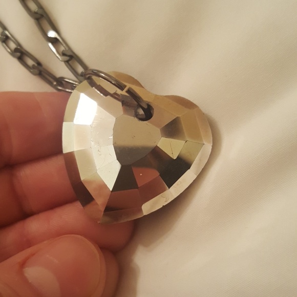 "3/$10" BCBG Heart Necklace - Picture 4 of 8